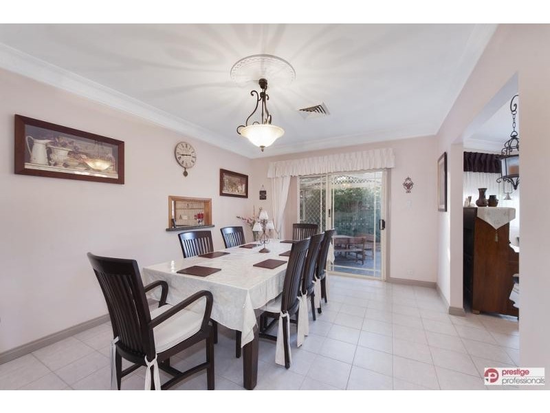 5 Daintree Drive, Wattle Grove NSW 2173