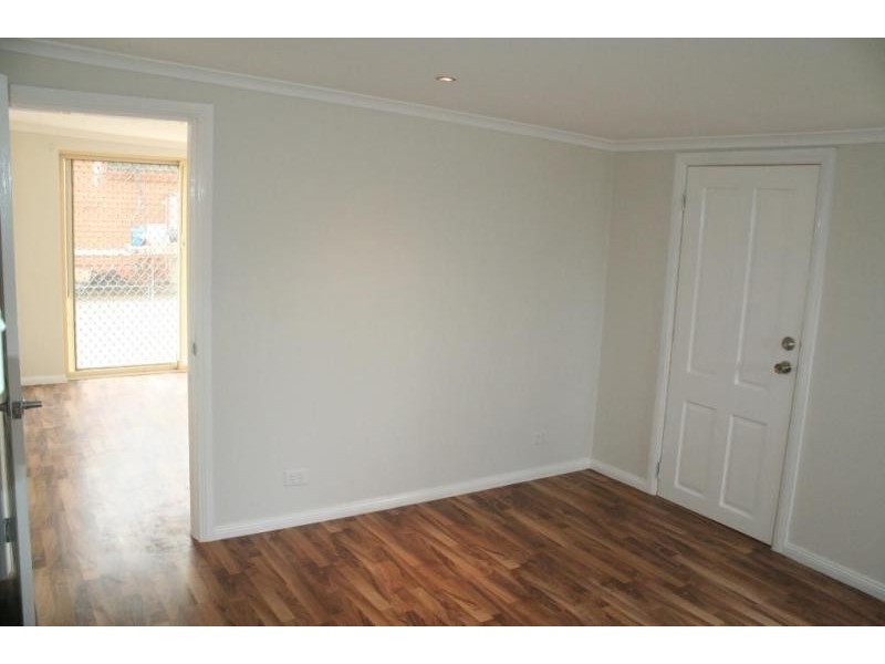 2A Grimson Crescent, Liverpool NSW 2170