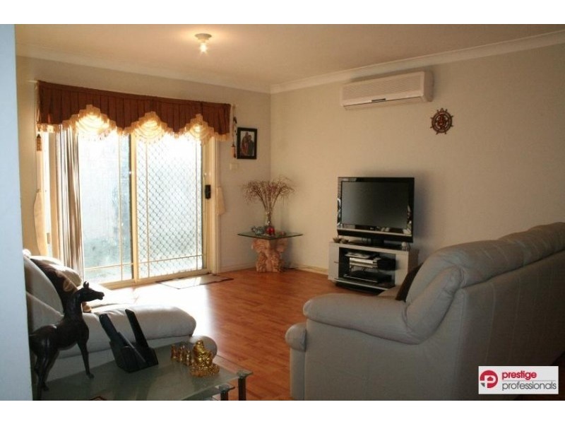 1/26 Wellwood Avenue, Moorebank NSW 2170