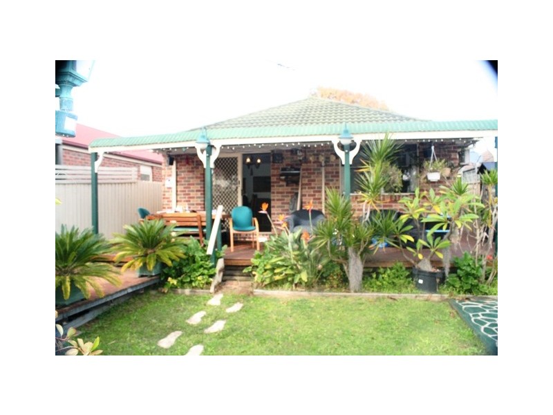 6 Tweed Court, Wattle Grove NSW 2173
