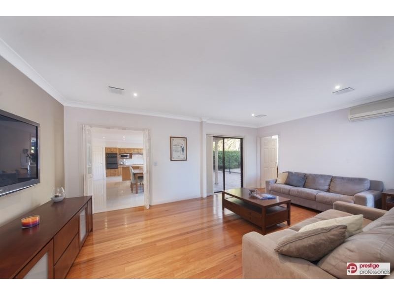 58 Nottingham Crescent, Chipping Norton NSW 2170