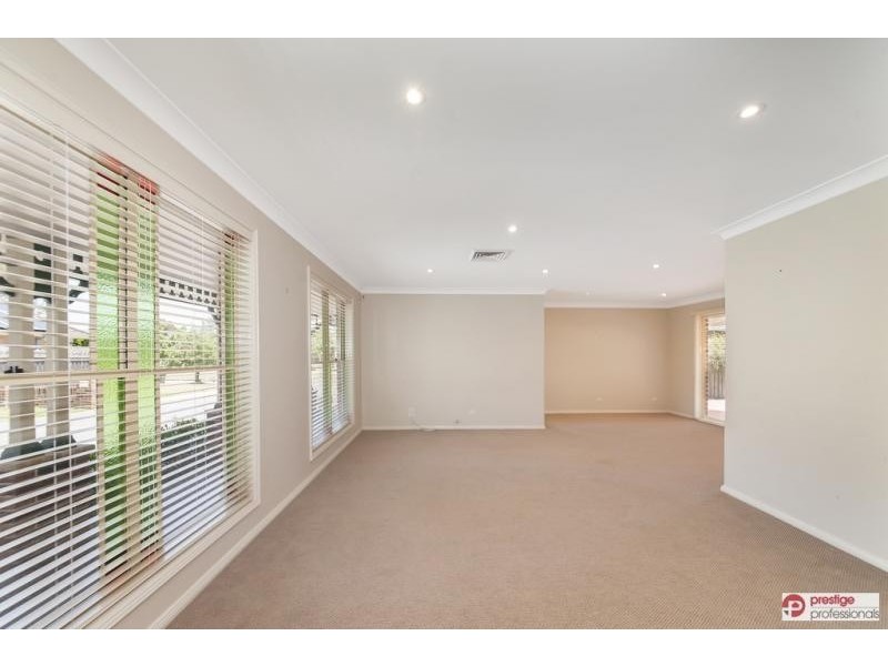 50 Daintree Drive, Wattle Grove NSW 2173