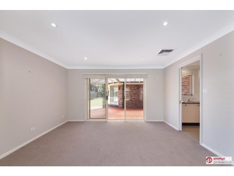 50 Daintree Drive, Wattle Grove NSW 2173