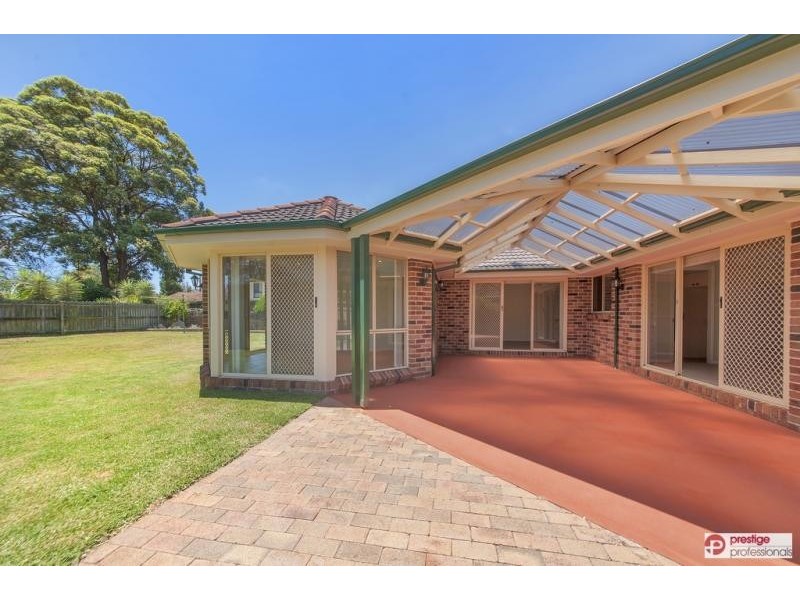 50 Daintree Drive, Wattle Grove NSW 2173