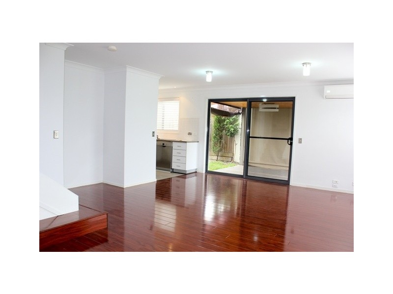 114 Minorca Circuit, Spring Farm NSW 2570
