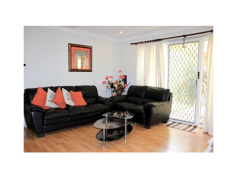 21 Martindale Court, Wattle Grove NSW 2173