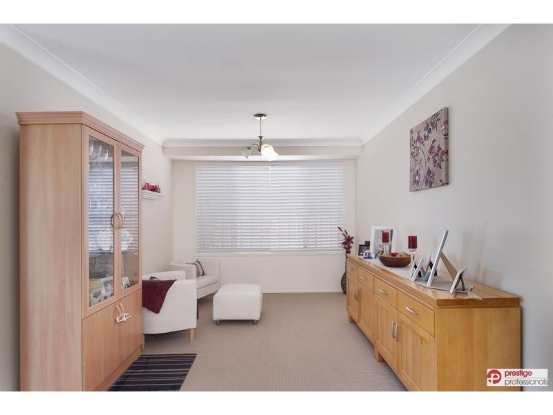 6 Chelsea Garden Court, Wattle Grove NSW 2173