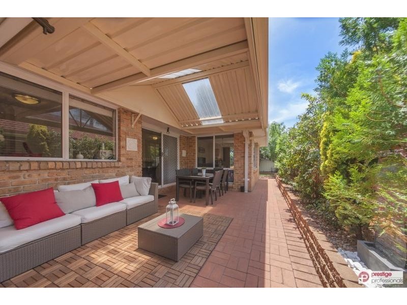 6 Chelsea Garden Court, Wattle Grove NSW 2173