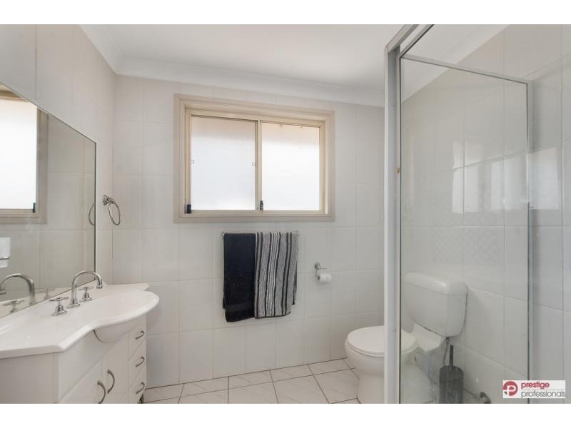 4/180 Newbridge Road, Moorebank NSW 2170