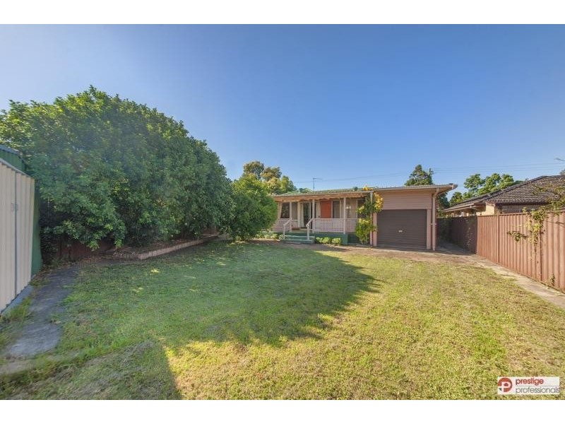 23 Maddecks Avenue, Moorebank NSW 2170