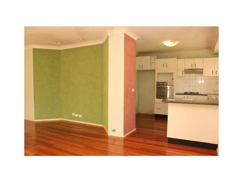 6 Tweed Court, Wattle Grove NSW 2173