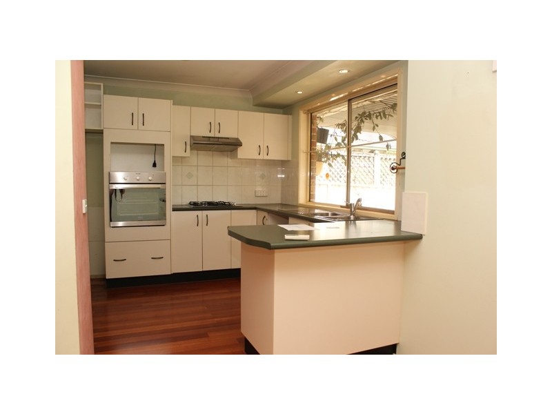 6 Tweed Court, Wattle Grove NSW 2173