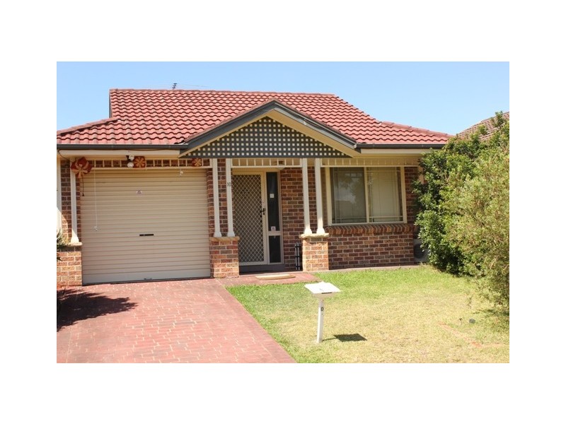 10 Glengyle Court, Wattle Grove NSW 2173