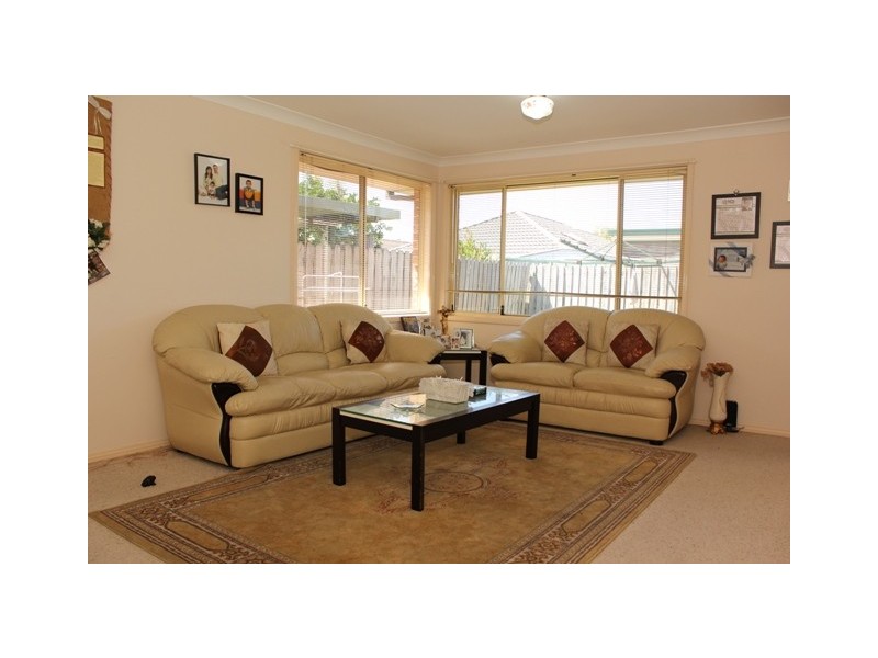 10 Glengyle Court, Wattle Grove NSW 2173