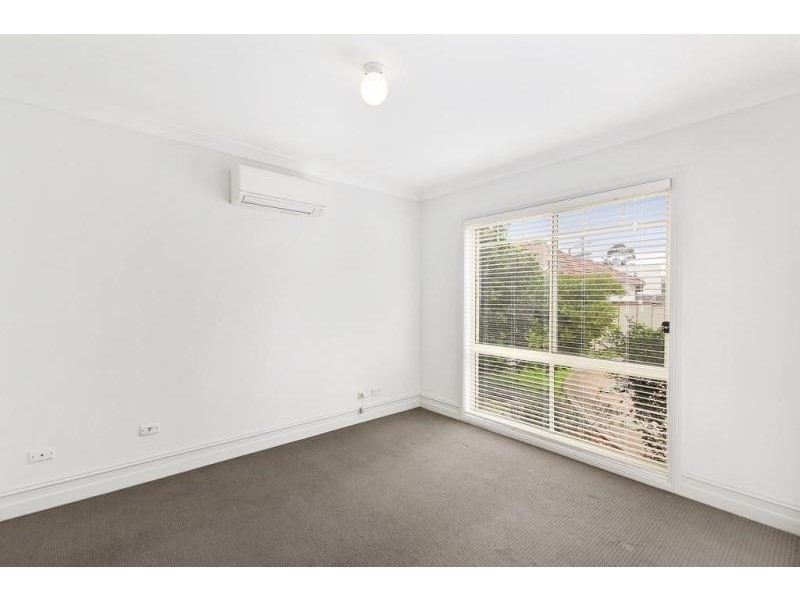 4/3 Church Road, Moorebank NSW 2170