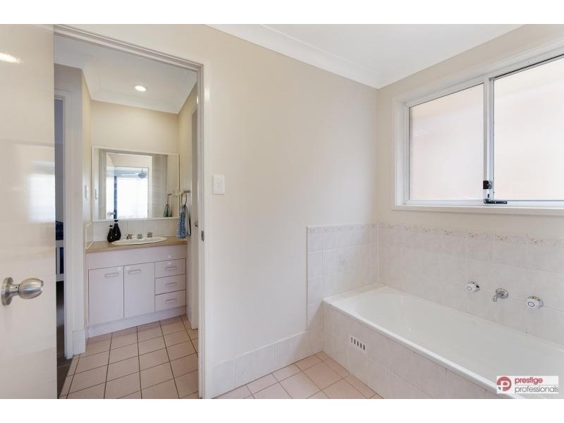 47 Como Court, Wattle Grove NSW 2173