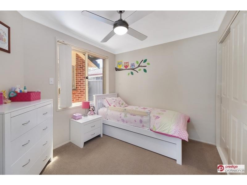 11 Hyde Park Court, Wattle Grove NSW 2173