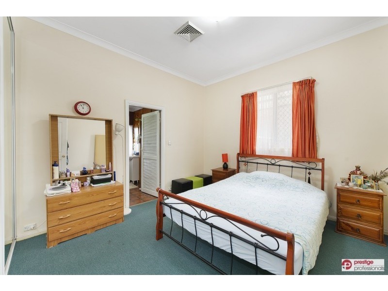 12 Walder Road, Hammondville NSW 2170