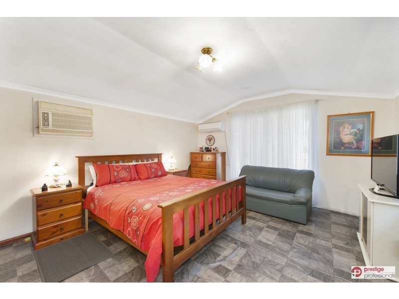 26 Gabo Crescent, Sadleir NSW 2168