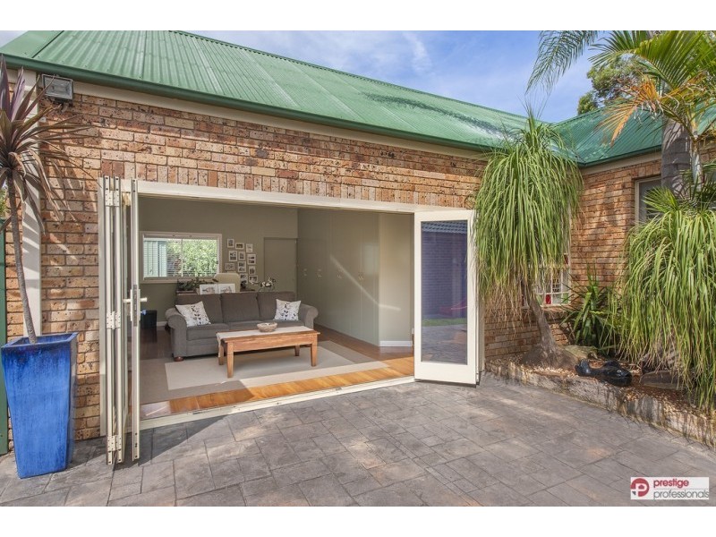 5 Havilah Court, Wattle Grove NSW 2173