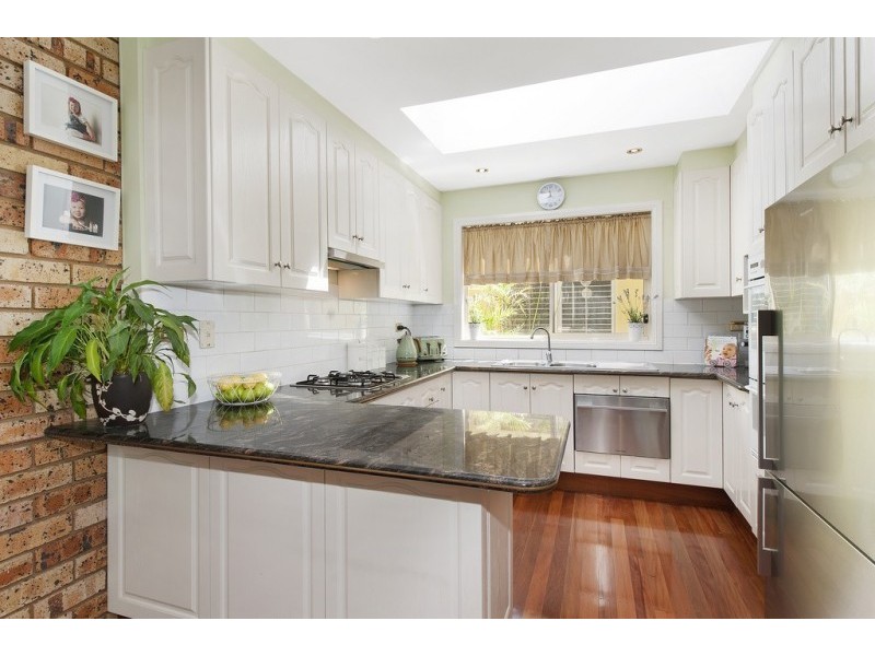 5 Havilah Court, Wattle Grove NSW 2173