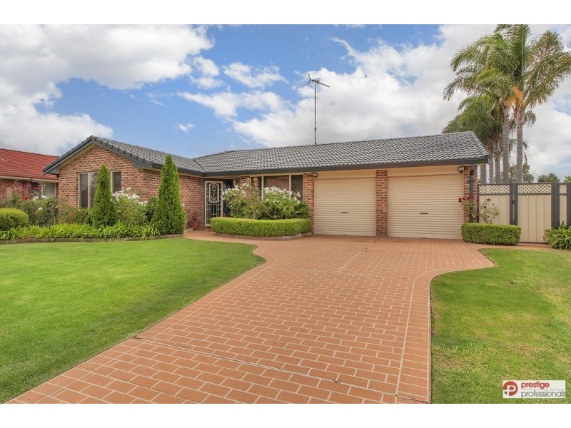5 Bodalla Court, Wattle Grove NSW 2173