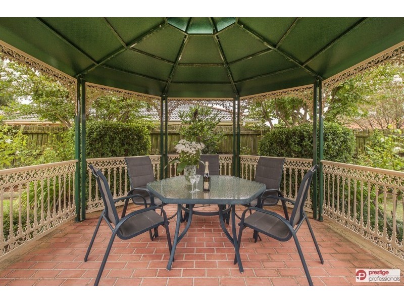 5 Bodalla Court, Wattle Grove NSW 2173