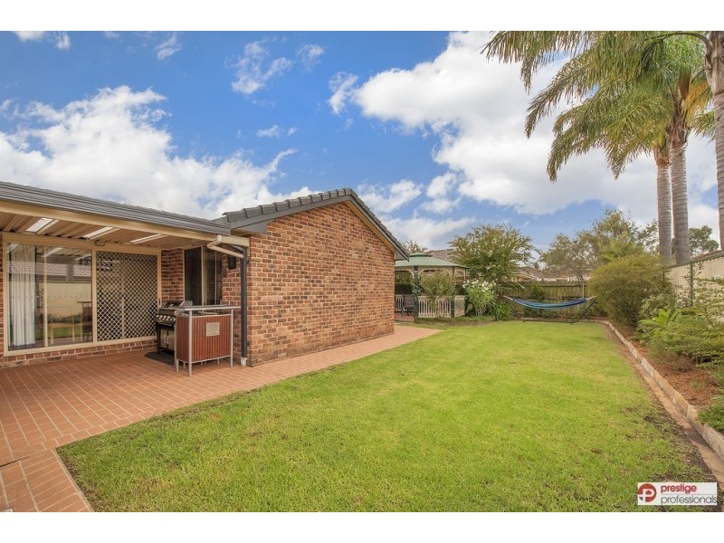 5 Bodalla Court, Wattle Grove NSW 2173