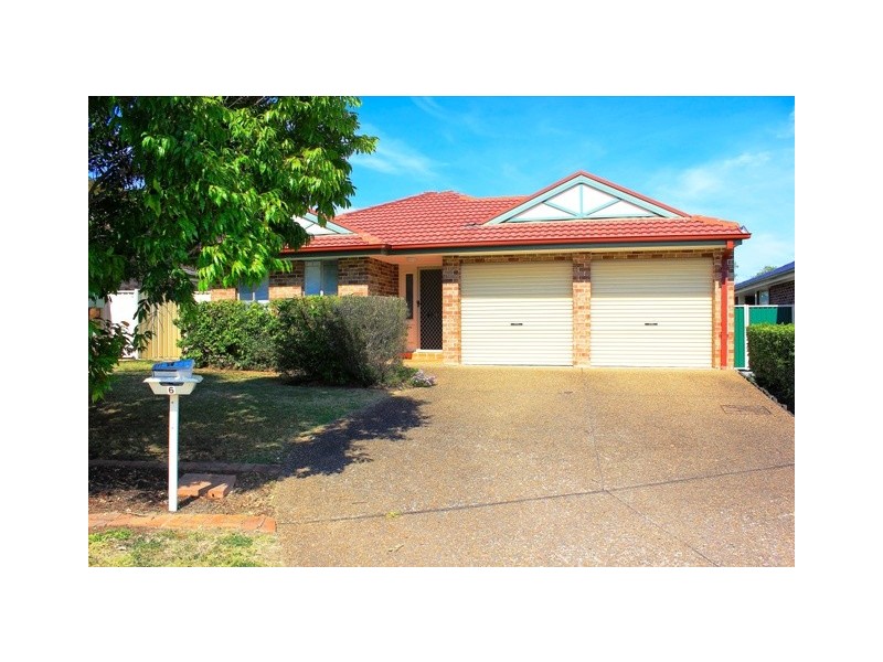 6 Corryton Court, Wattle Grove NSW 2173