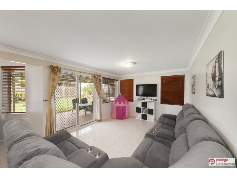 10 Central Avenue, Chipping Norton NSW 2170