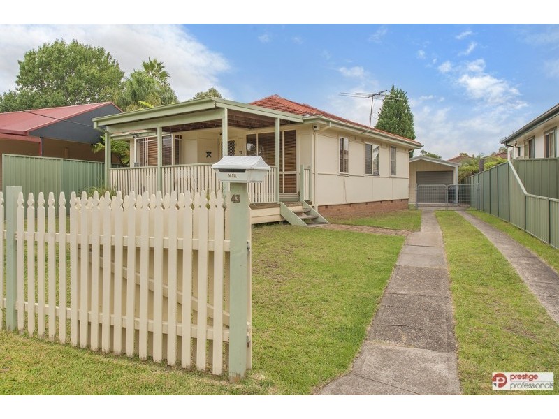 43 Derna Road, Holsworthy NSW 2173
