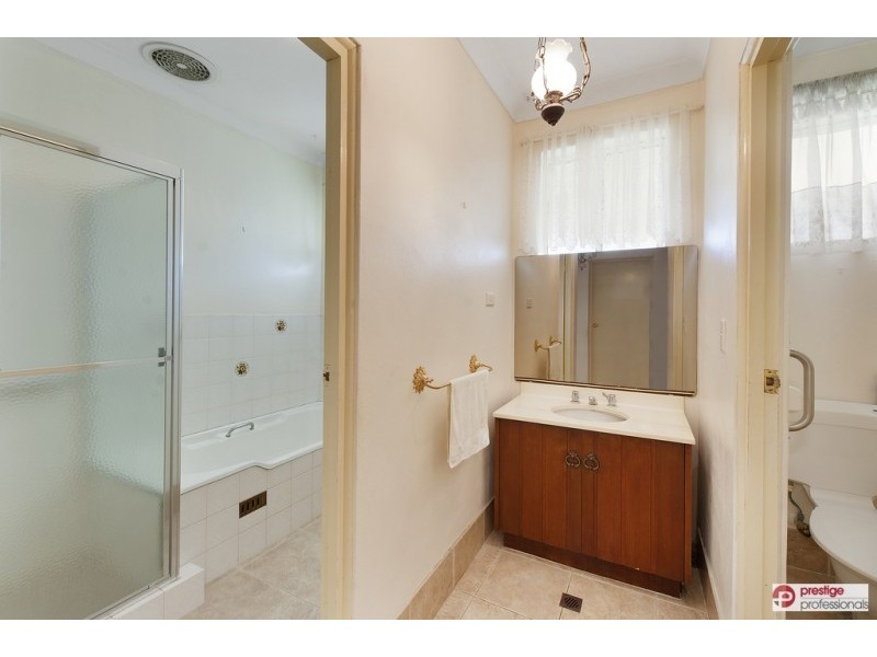 20 Maddecks Avenue, Moorebank NSW 2170