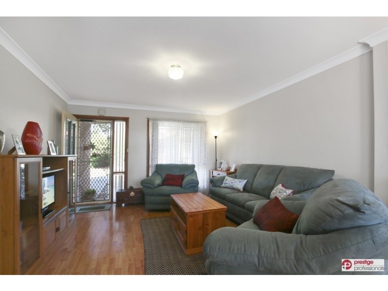 4/3 Carinya Place, Moorebank NSW 2170