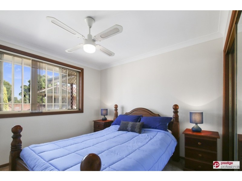4/3 Carinya Place, Moorebank NSW 2170