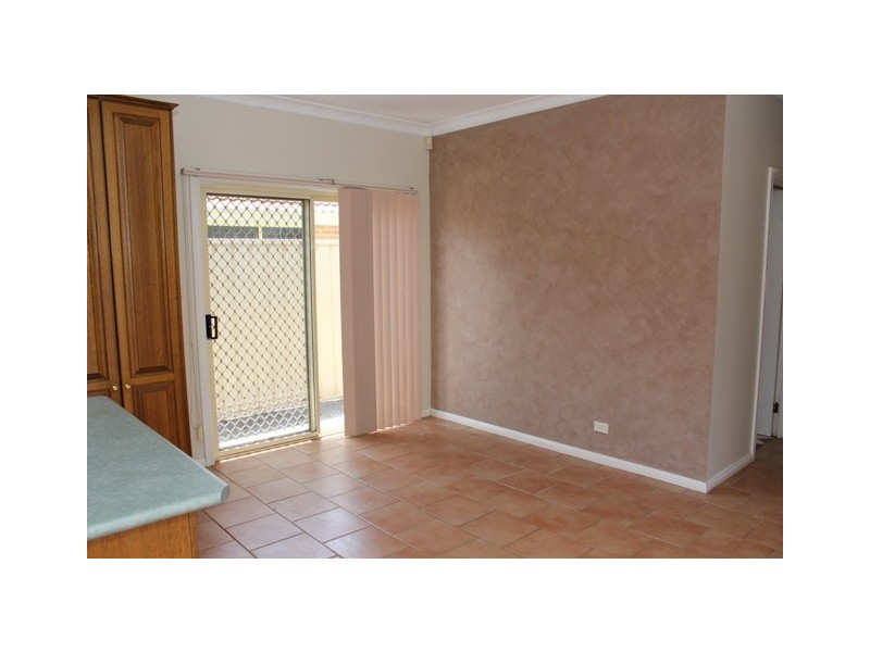 20 Beltana Court, Wattle Grove NSW 2173