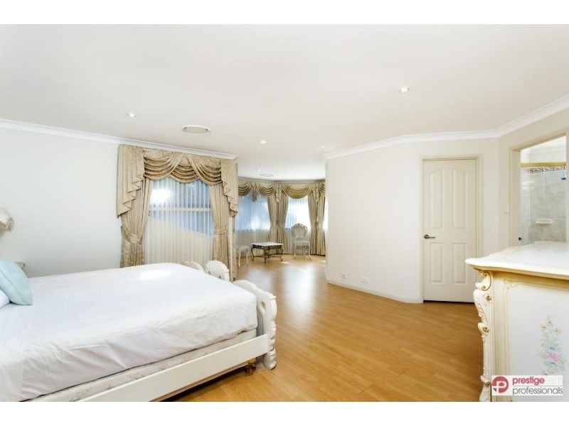 63 Brallos Avenue, Holsworthy NSW 2173