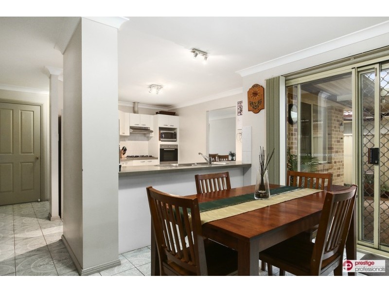 16 Kinchega Court, Wattle Grove NSW 2173