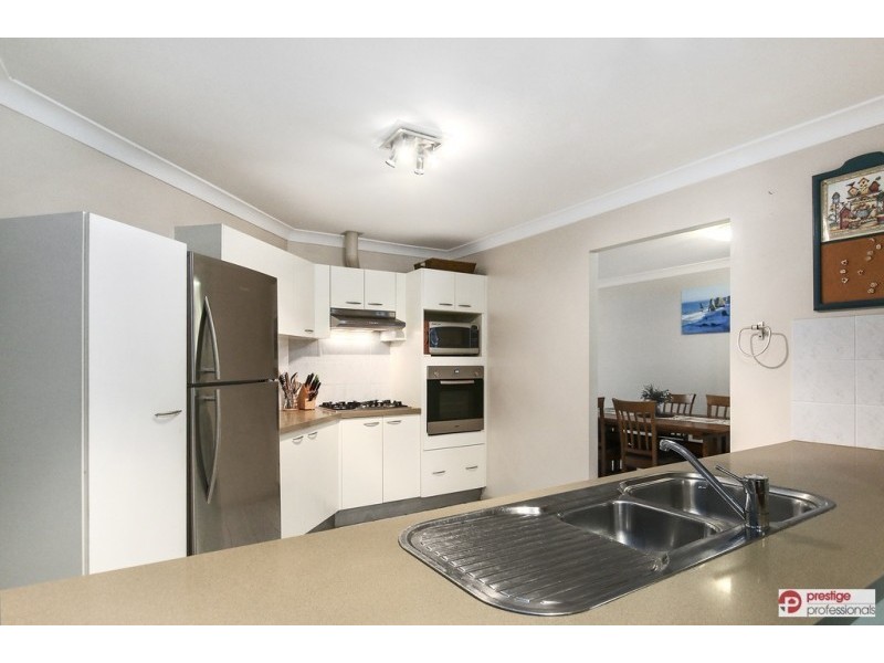 16 Kinchega Court, Wattle Grove NSW 2173