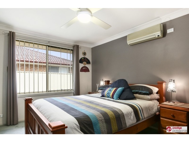 16 Kinchega Court, Wattle Grove NSW 2173