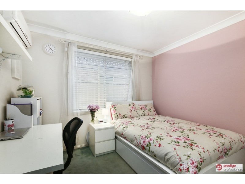 16 Kinchega Court, Wattle Grove NSW 2173