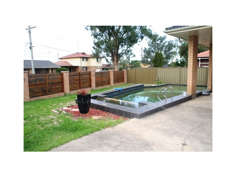 2 Carcoola Ave., Chipping Norton NSW 2170