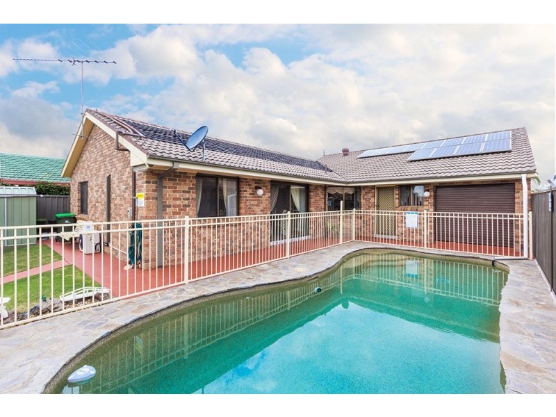3 Ancura Court, Wattle Grove NSW 2173