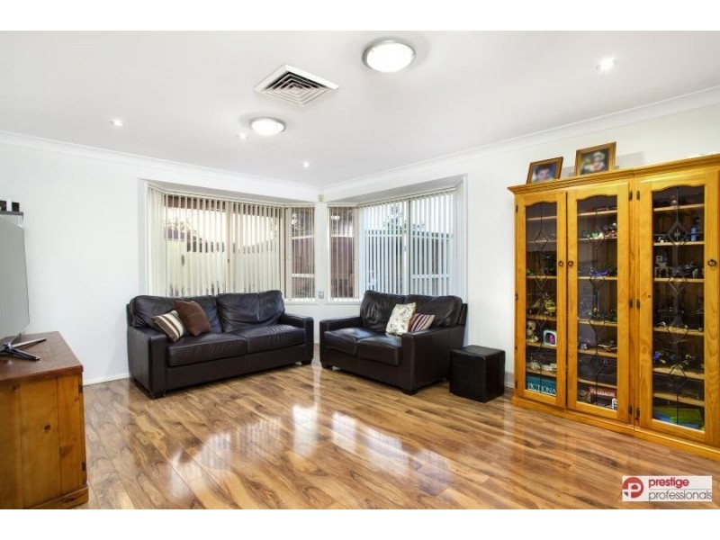9 Chelsea Garden Court, Wattle Grove NSW 2173