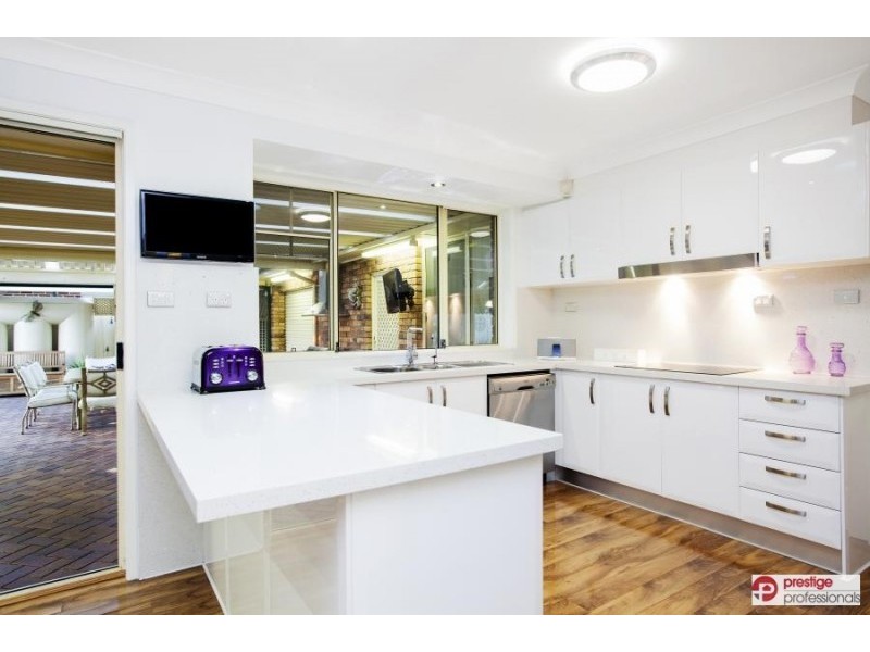 9 Chelsea Garden Court, Wattle Grove NSW 2173