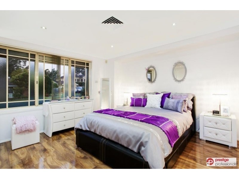 9 Chelsea Garden Court, Wattle Grove NSW 2173