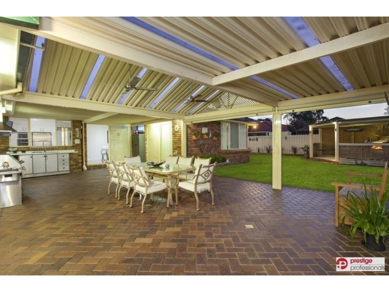 9 Chelsea Garden Court, Wattle Grove NSW 2173