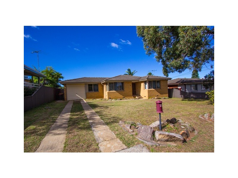 10 Burton Avenue, Moorebank NSW 2170