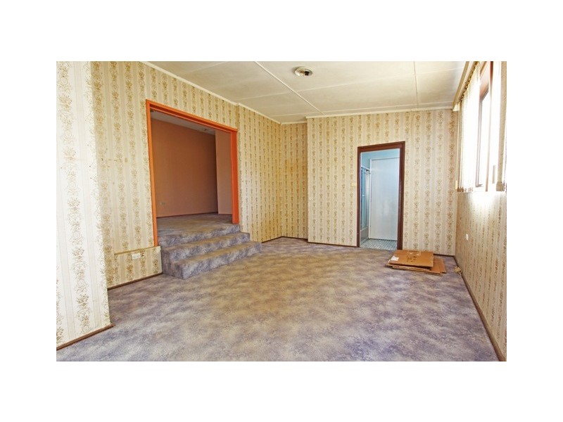 31 Stockton Avenue, Moorebank NSW 2170