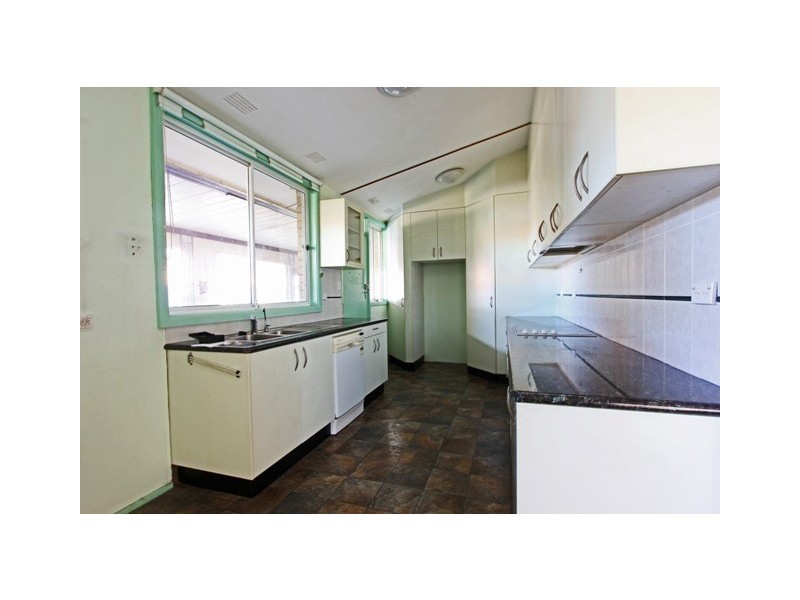 31 Stockton Avenue, Moorebank NSW 2170