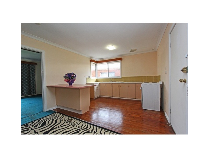 9 Hillcrest Avenue, Moorebank NSW 2170